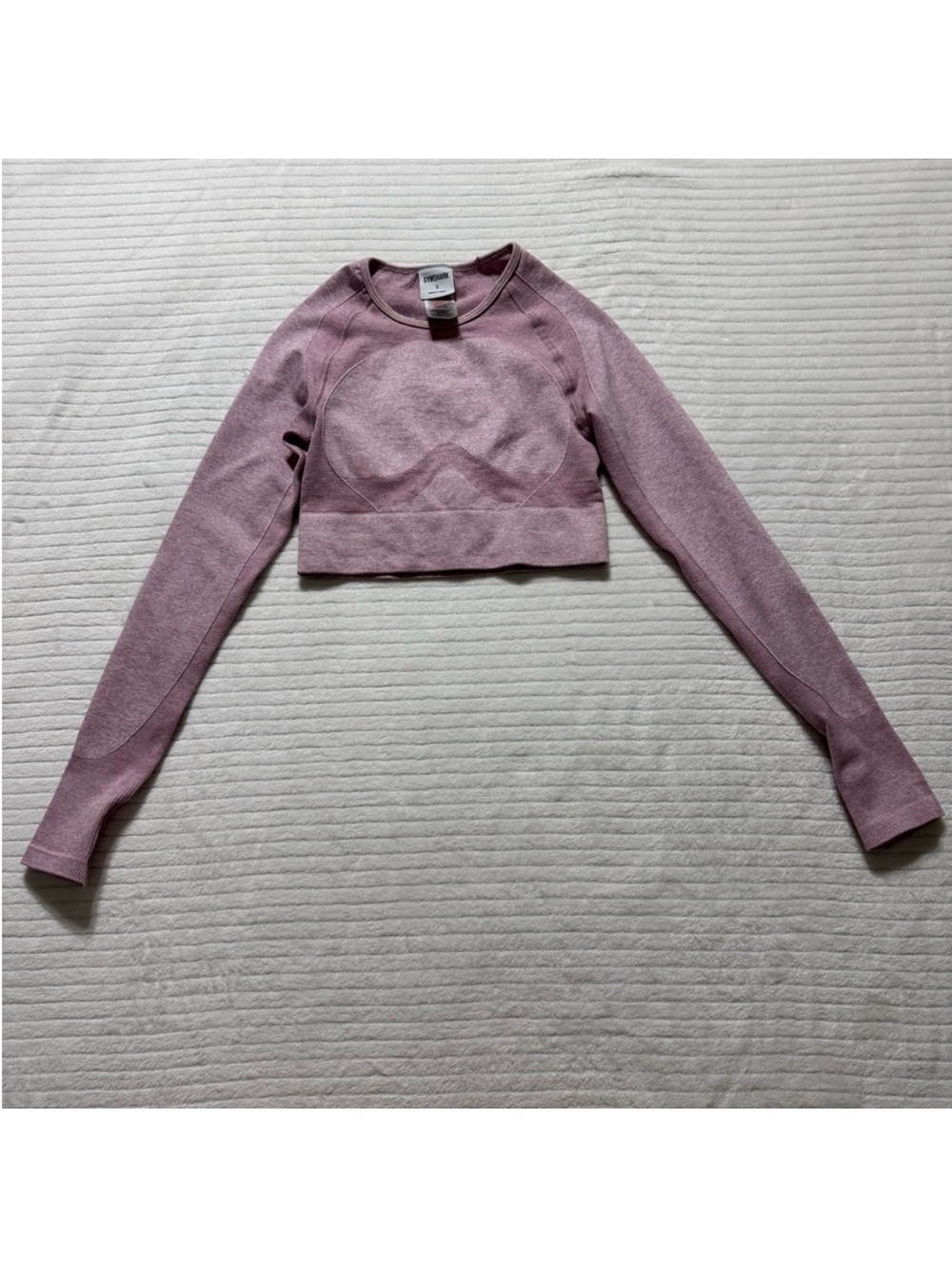 Gymshark Seamless Long Sleeve Cropped Top in Mauve Pink